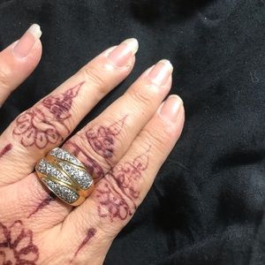 Preowned costume cz ring